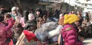 Aleppo Evacuation- thousands still trapped and stranded